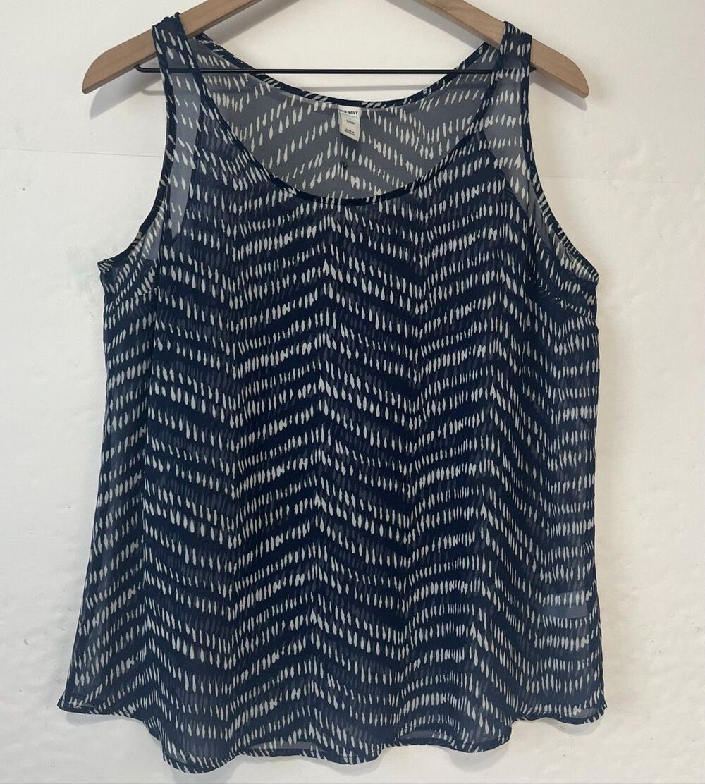 Old Navy Sheer Navy Blue With White Chevron Dash Pattern   Size L